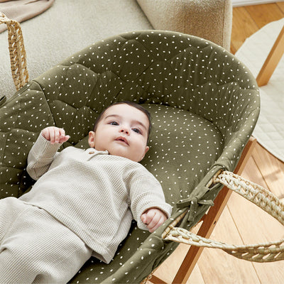 The Little Green Sheep Natural Quilted Moses Basket, Mattress & Stand- Juniper Rice